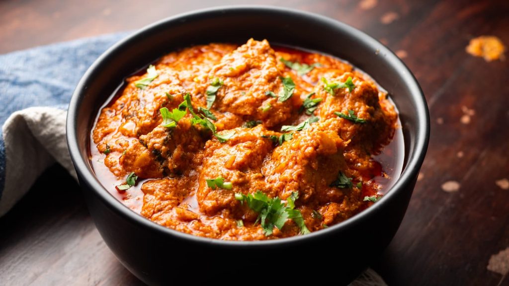 How to Cook Chicken tikka masalaat Home: Steps